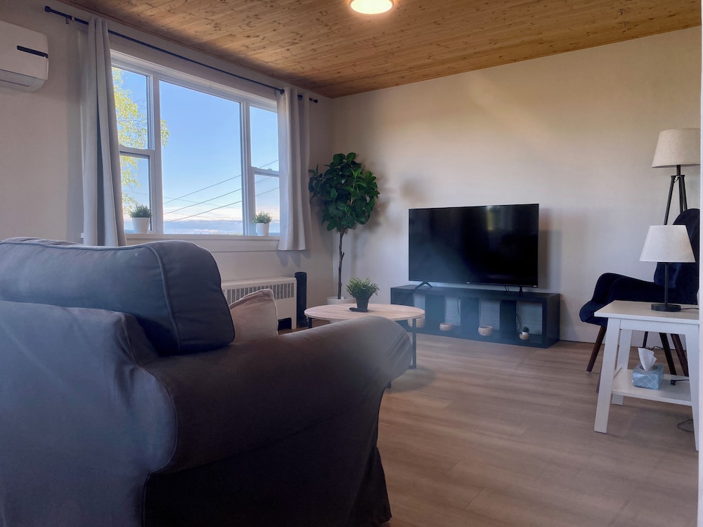 Premium Penthouse, 2 Bedrooms, Kitchen photo 3