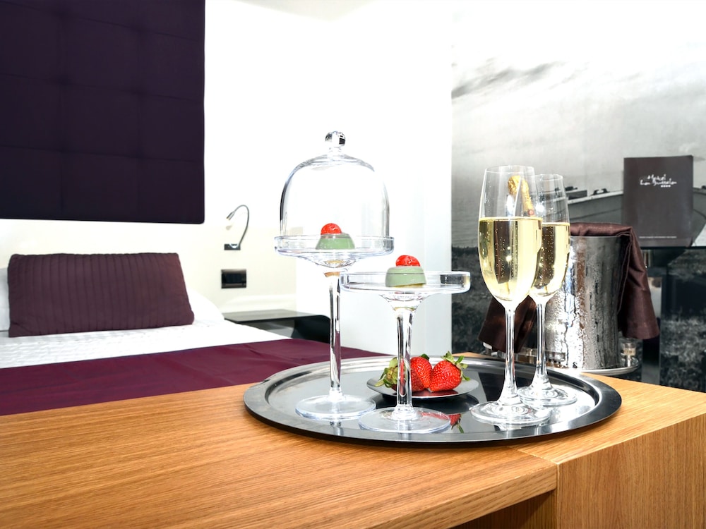 Premier Room, Sea View - Photo 7