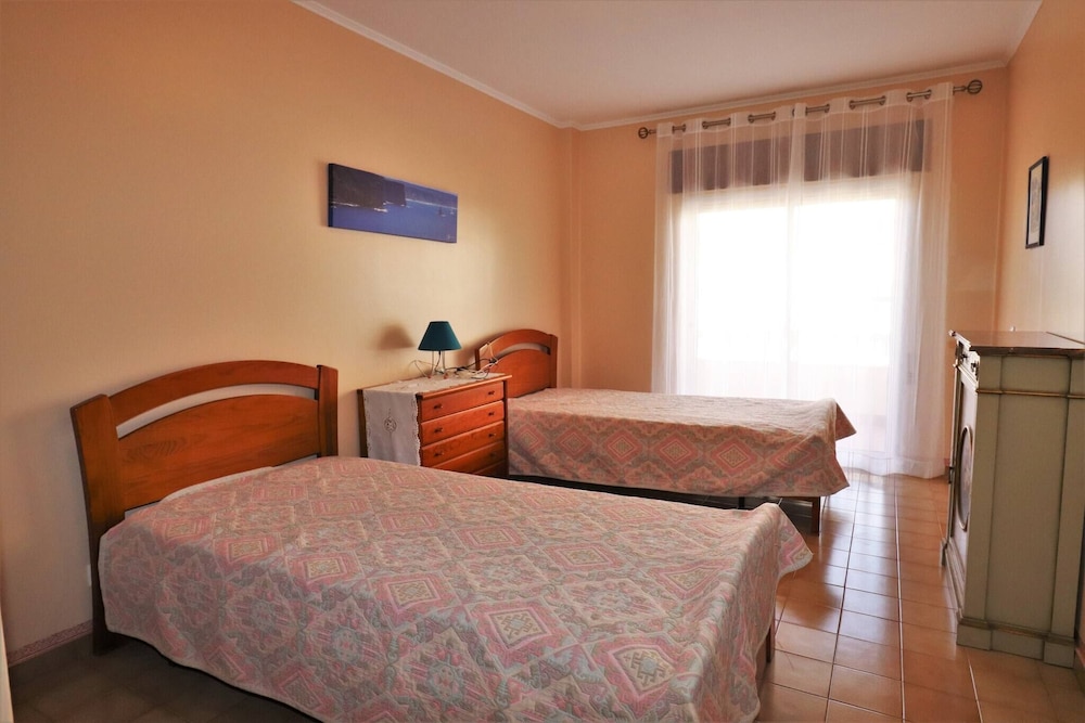 Apartment, 2 Bedrooms, Accessible, Smoking photo 1