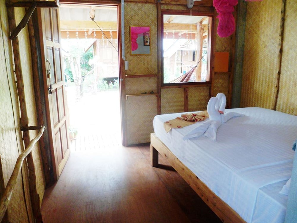 Modern Bungalow with Fan (Private Bathroom) photo 3