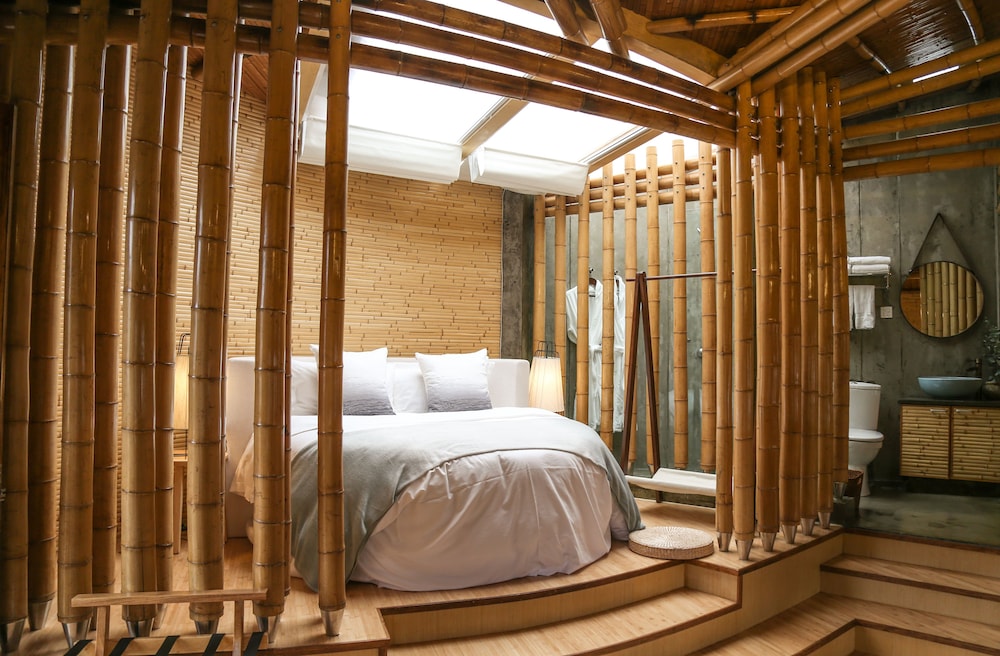 Luxury Suite, Garden View