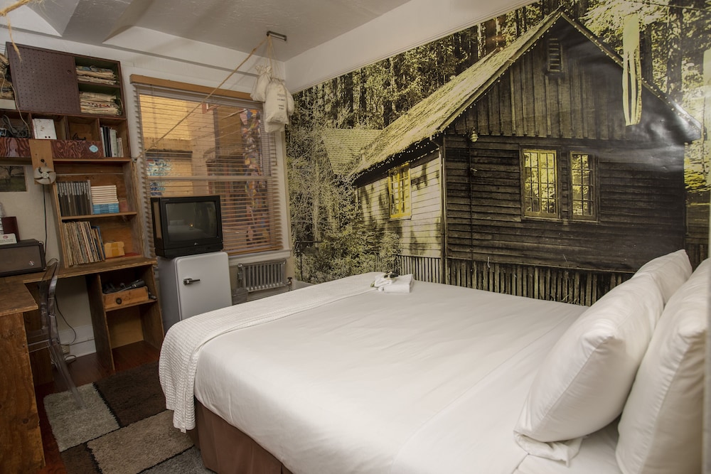 Hotel des Arts — photo 100