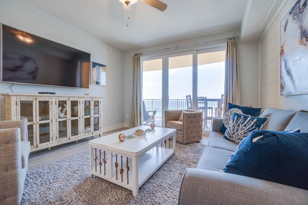 Condo, 3 Bedrooms, Sea View (1002)