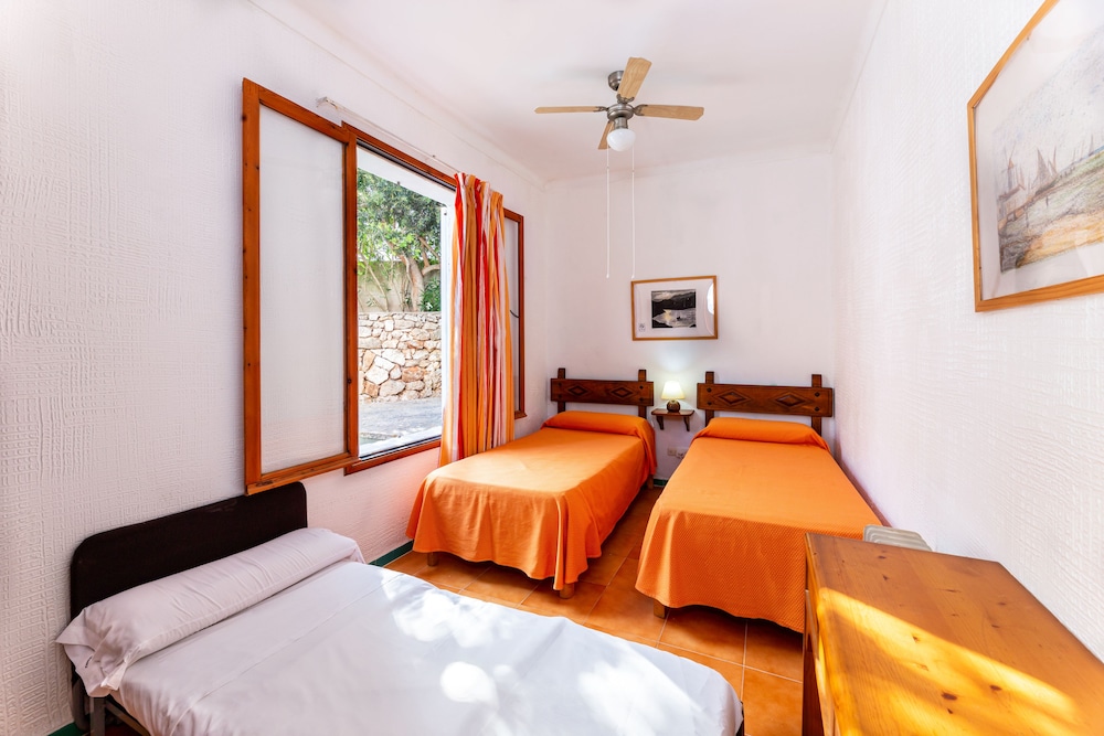 Double Room, Balcony (2 Adults + 1 Child)