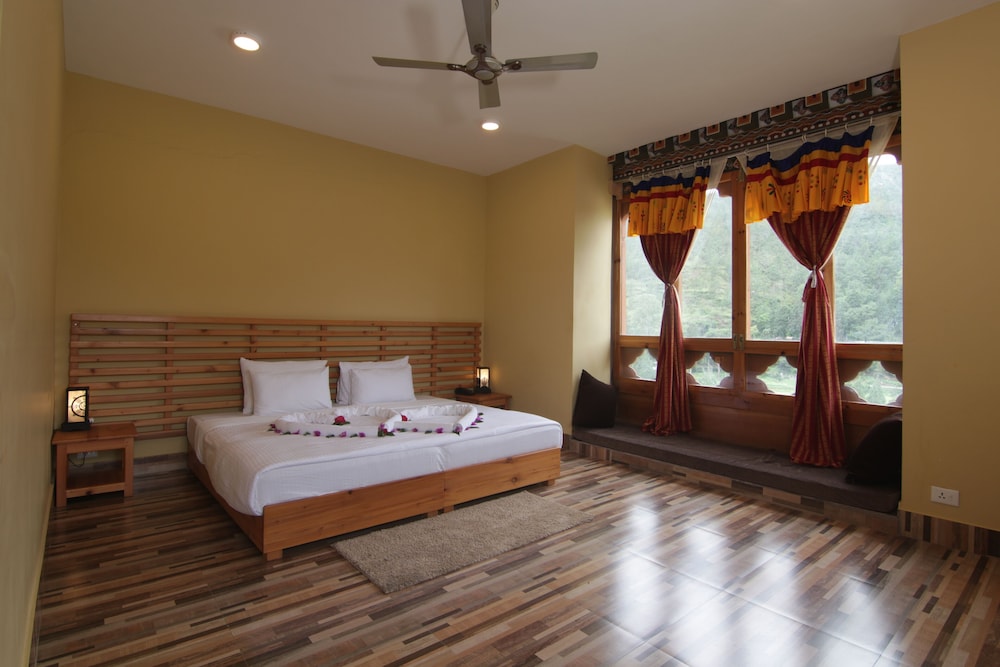Deluxe Twin Room, Balcony, River View photo 2