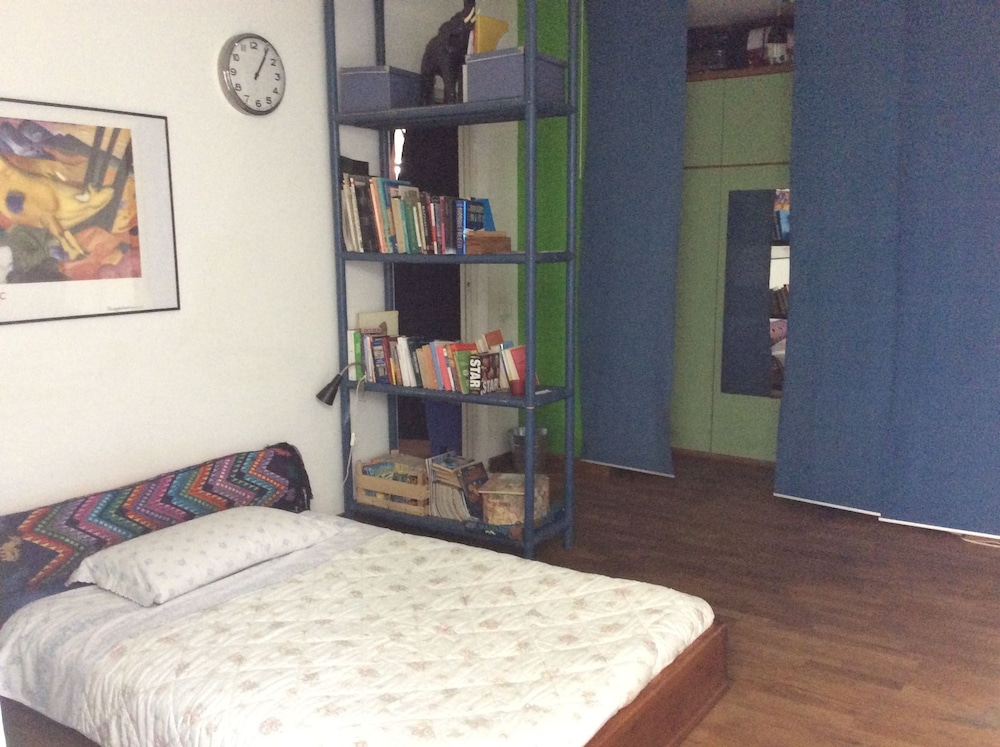 Triple Room, 3 Twin Beds, Shared Bathroom (Fil)