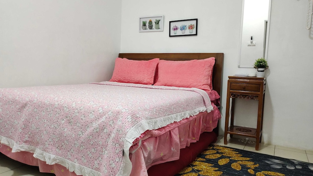 Room, 2 Bedrooms photo 1