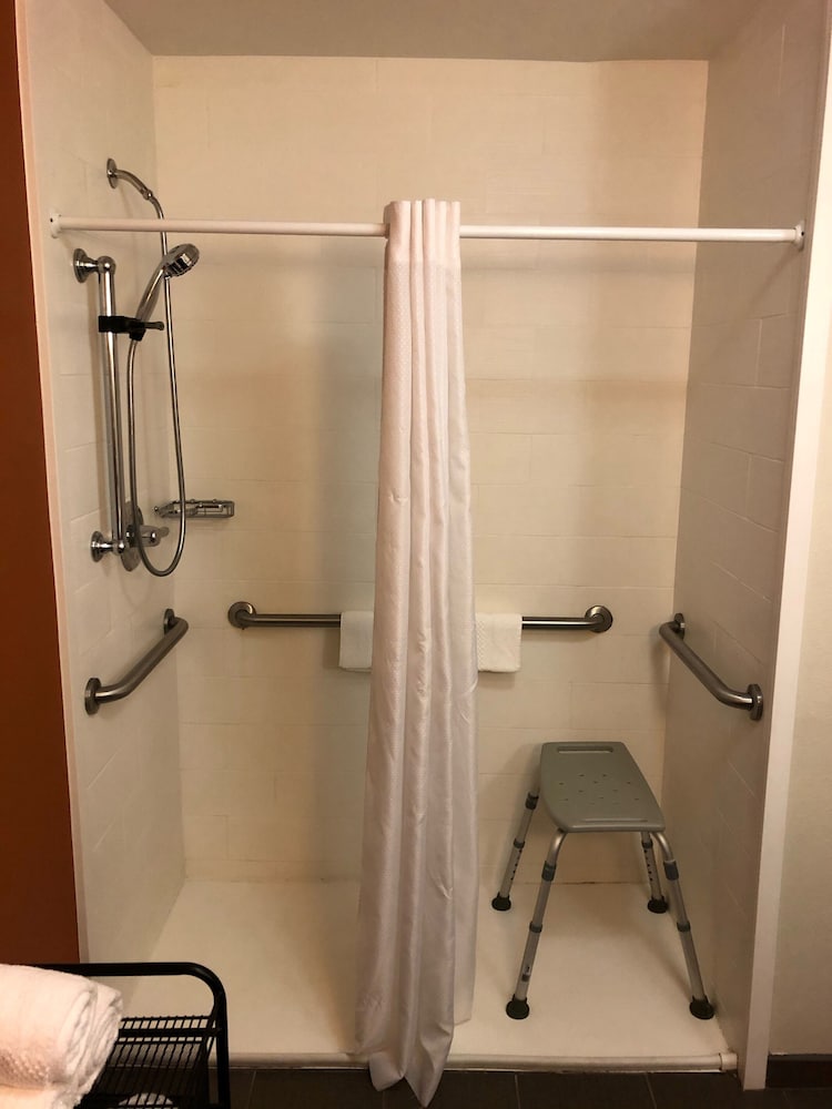 Room, 1 King Bed, Accessible, Non Smoking photo 3