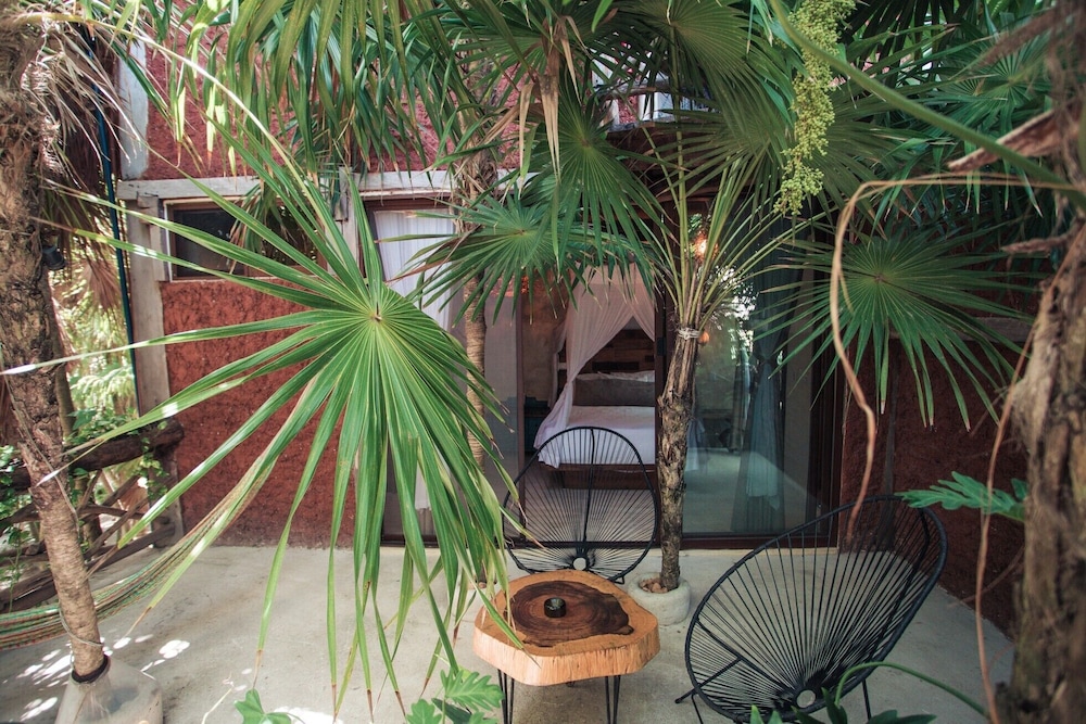 Deluxe Cabin, Balcony