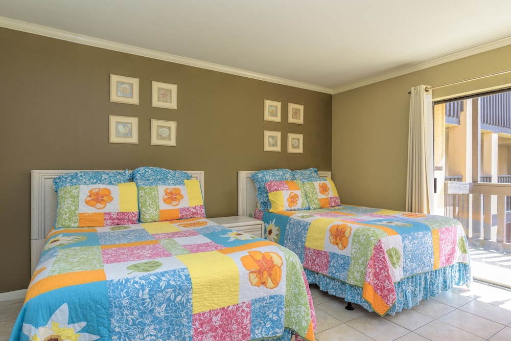 Basic Condo, 1 Bedroom, Balcony, Courtyard View