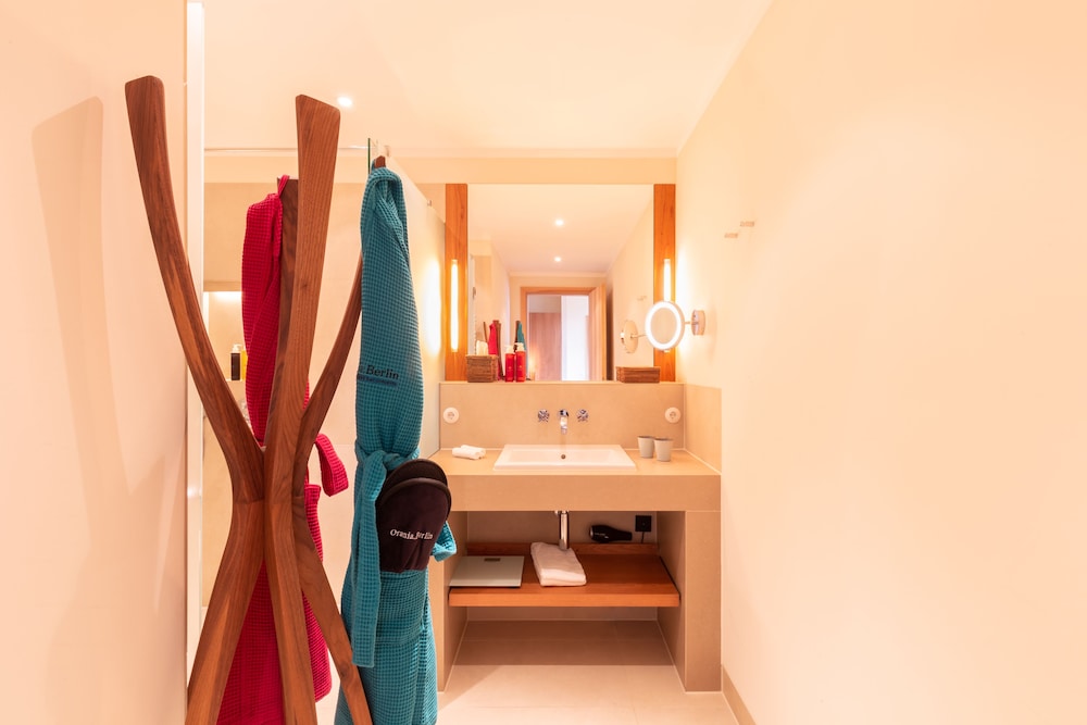 Suite (Orania. 45) (2 Erwachsene or 1 Adult + 1 Child) Suite (Orania. 45) (2 Erwachsene or 1 Adult + 1 Child)