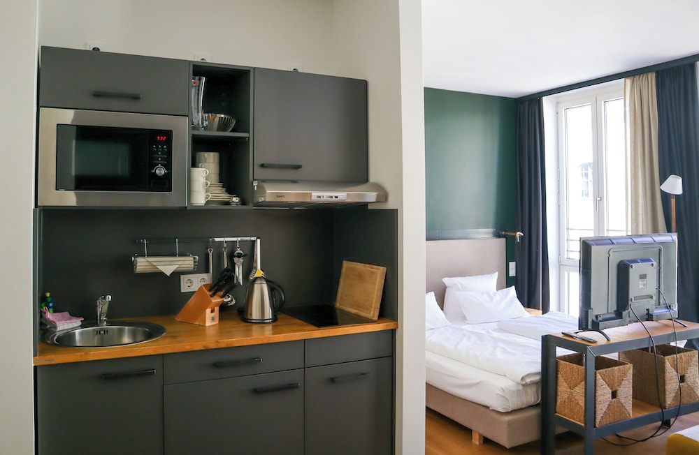 Studio (Triple Room)