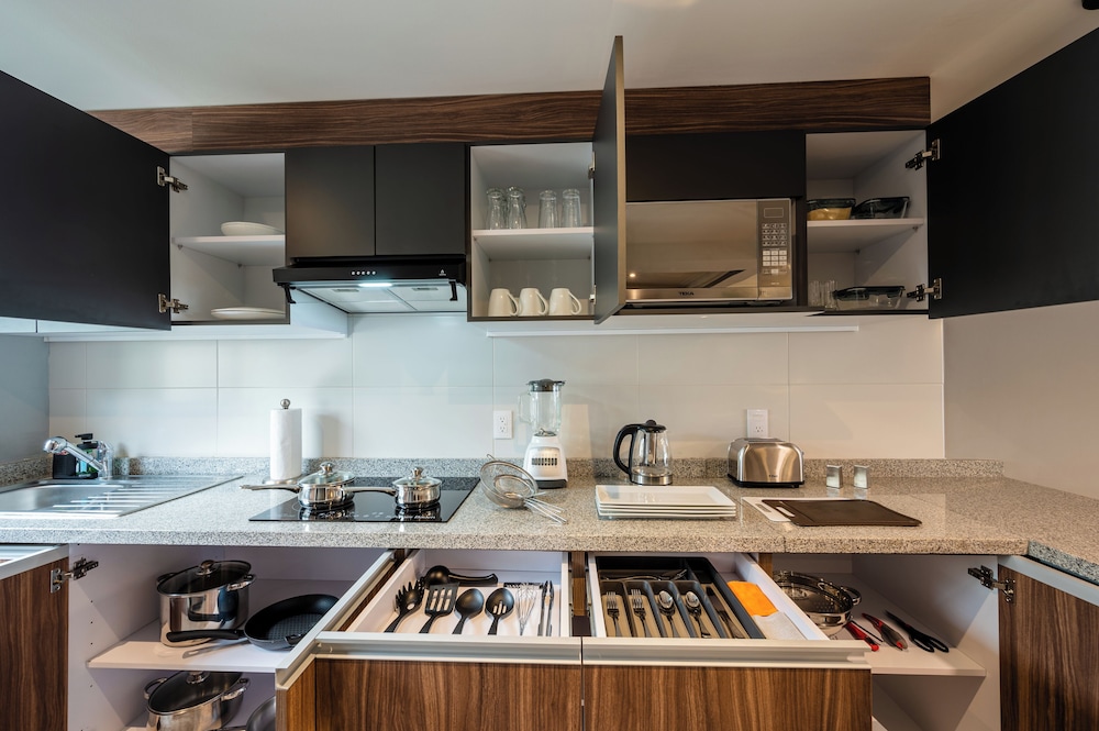 Deluxe Apartment, 2 Bedrooms - Photo 10