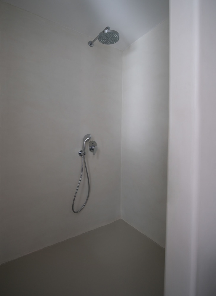 Panoramic Suite, Sea View - Photo 11