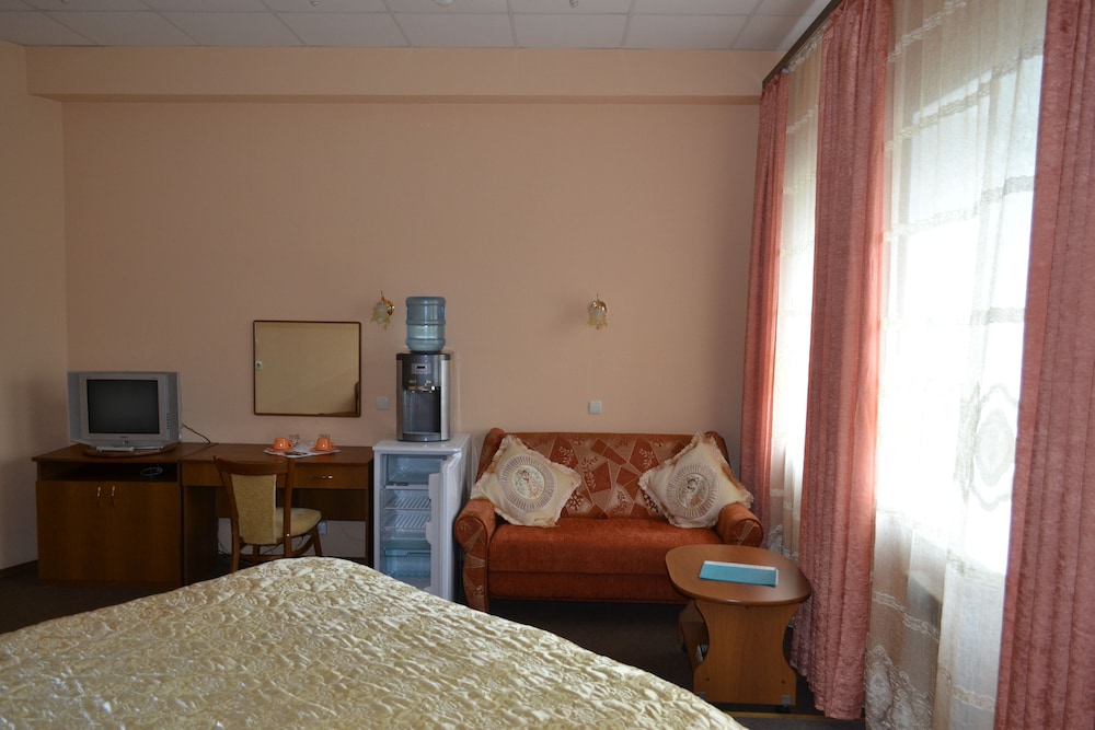 Superior Studio, 1 Bedroom, Accessible (Double Bed And Sofa) photo 3