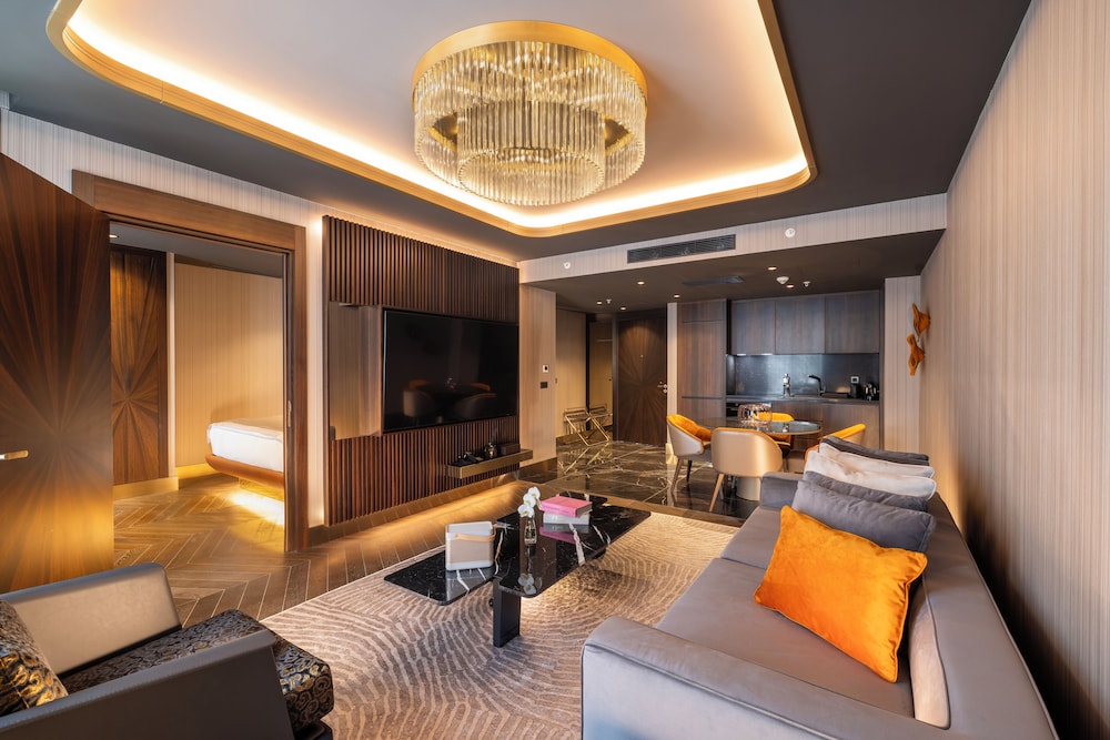 Prestige Suite