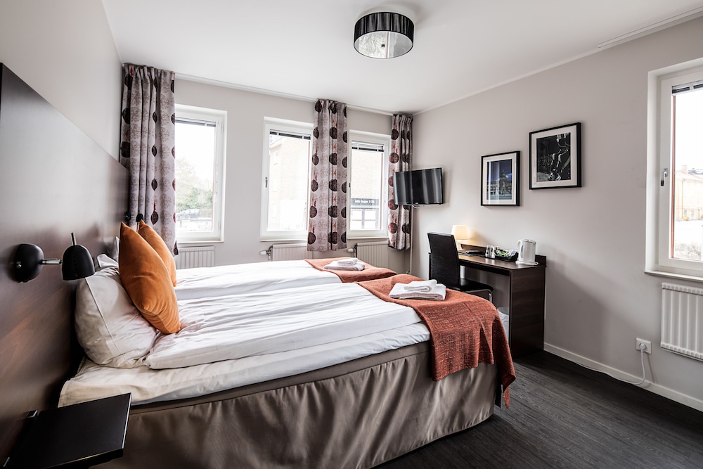Standard Room, 2 Twin Beds, Non Smoking, Kitchenette photo 1