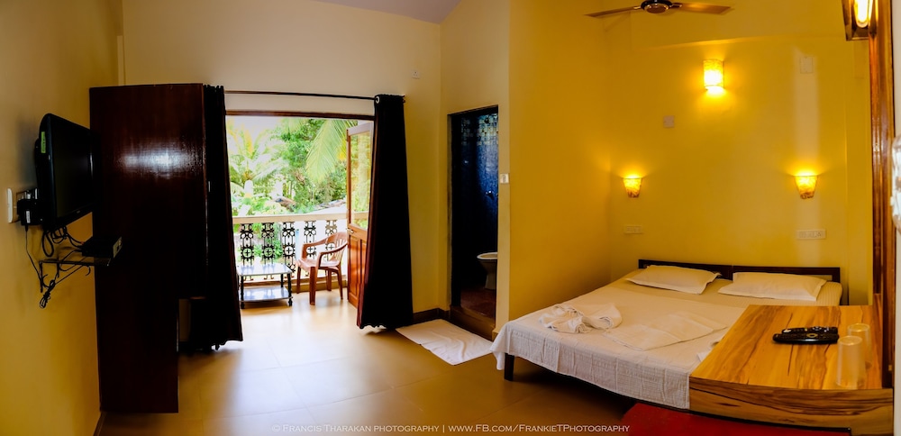 Standard Triple Room ( A/C ) photo 3