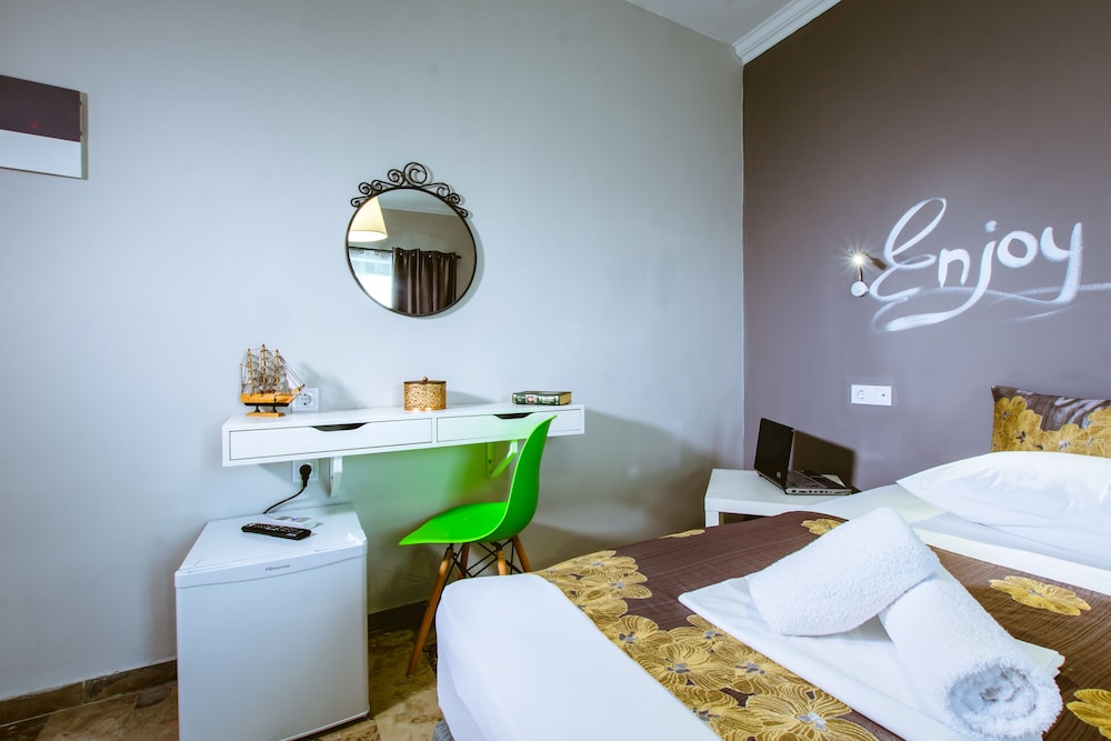 Design Double Room, Garden View photo 2