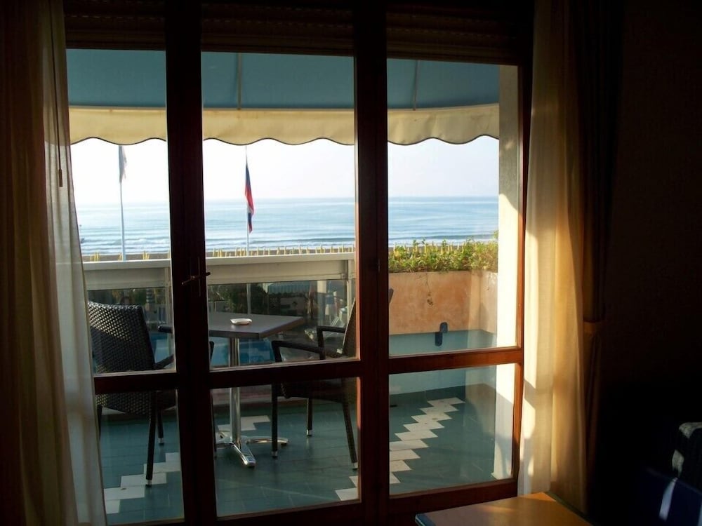 Triple Room, Partial Sea View photo 2