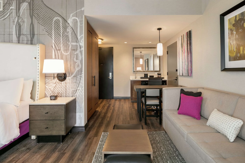 Studio Suite, 1 King Bed