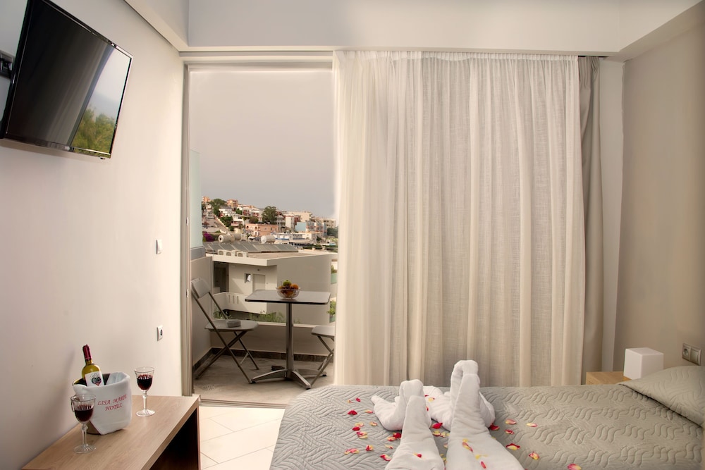 Standard Double or Twin Room photo 1