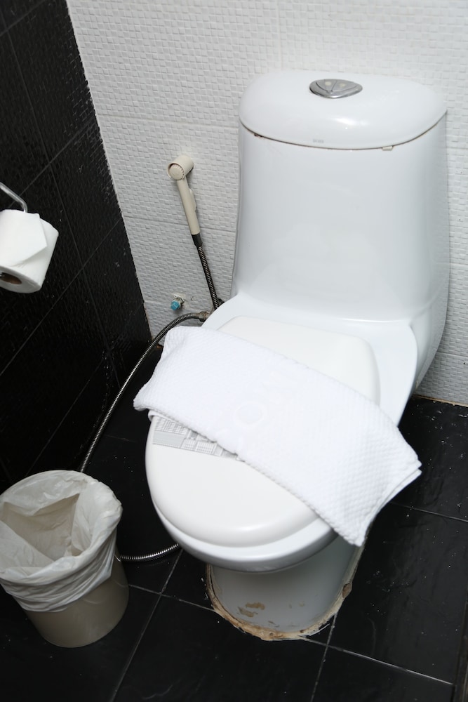 Boss Suites Nana Hotel — photo 128