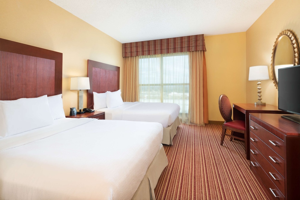 Suite, Two Queen Beds and One Sofa Bed, Non Smoking - Photo 4