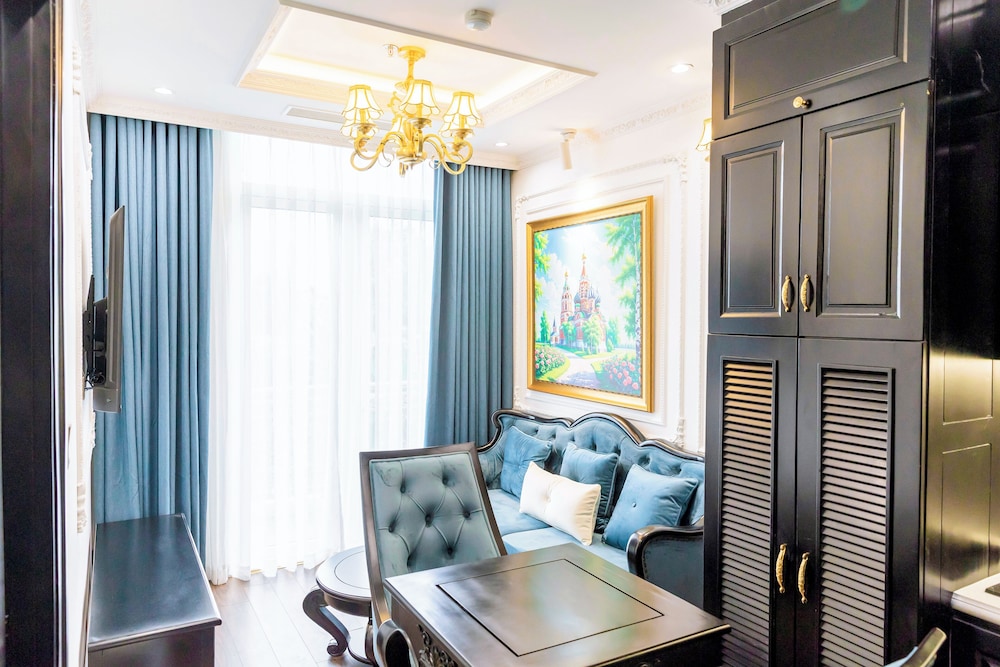 Deluxe Room, Balcony, Courtyard Area
