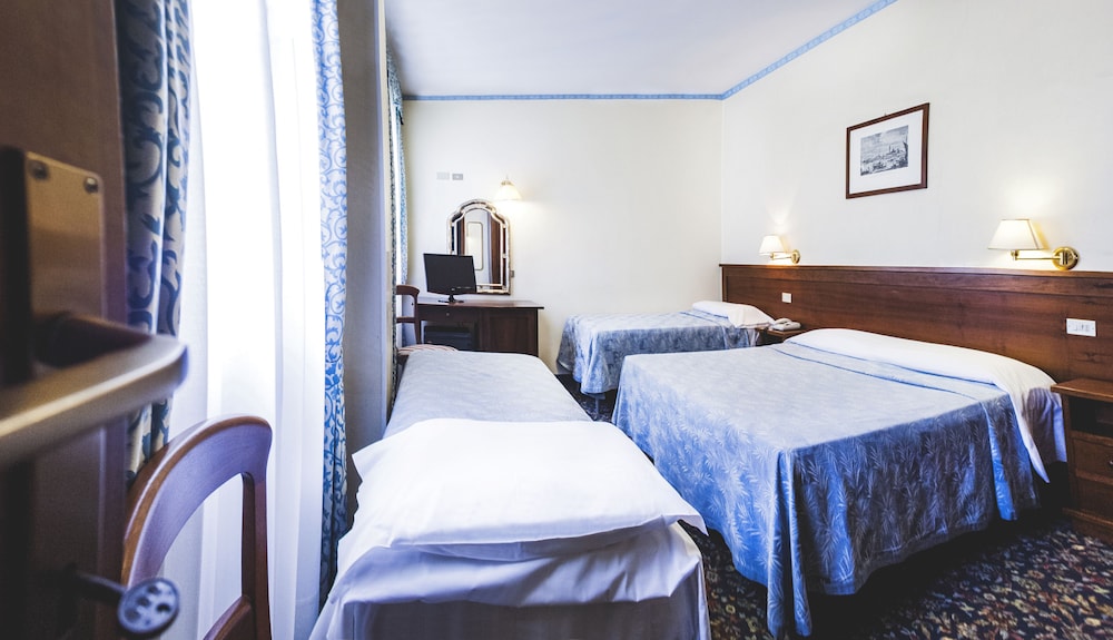 Quadruple Room photo 2