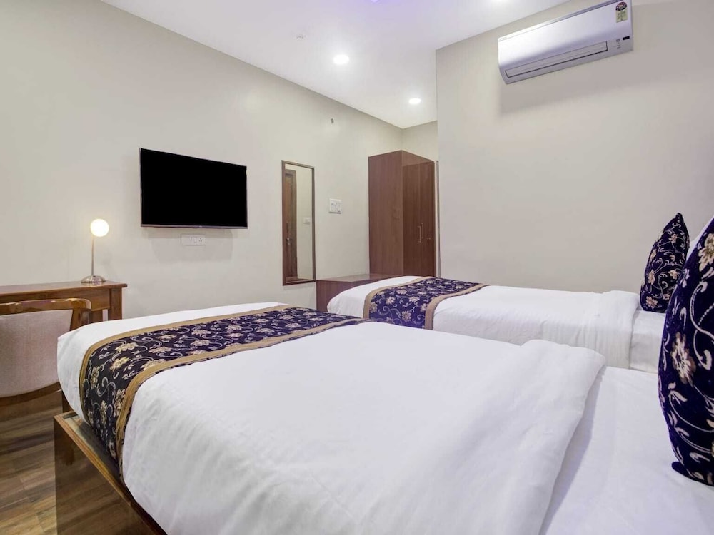 Deluxe Room - Photo 3