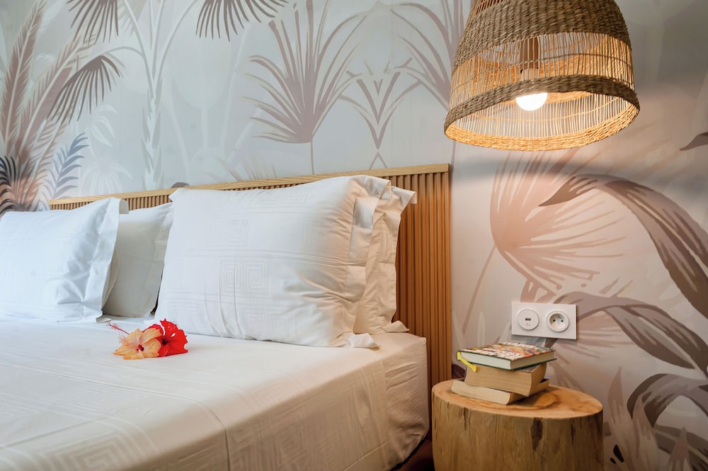 Deluxe Double or Twin Room, Balcony