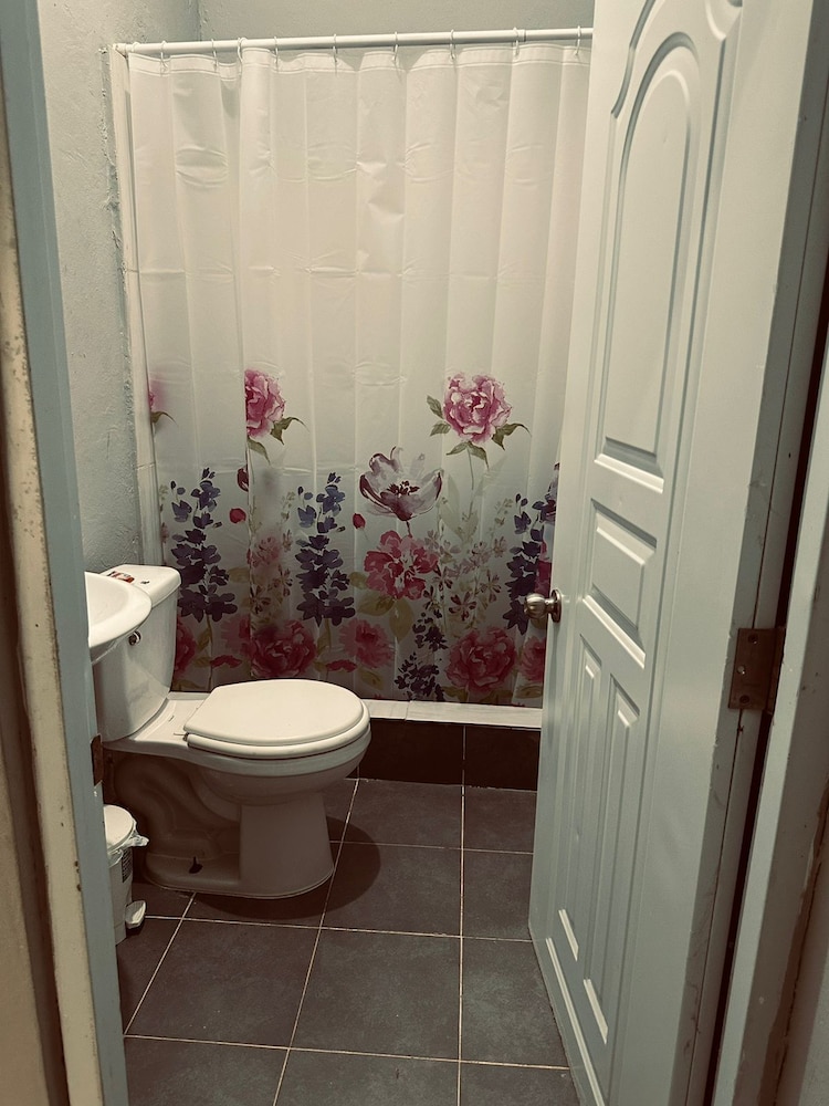 Basic Room photo 3