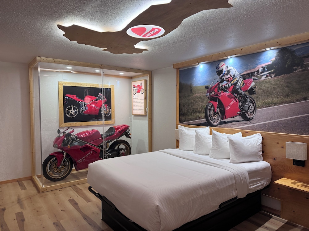 Ducati 916