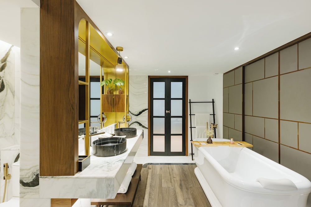 Junior Suite - Photo 11