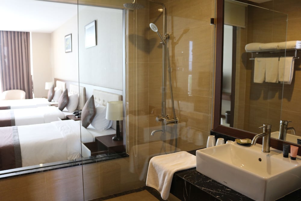 Deluxe Triple Room photo 1