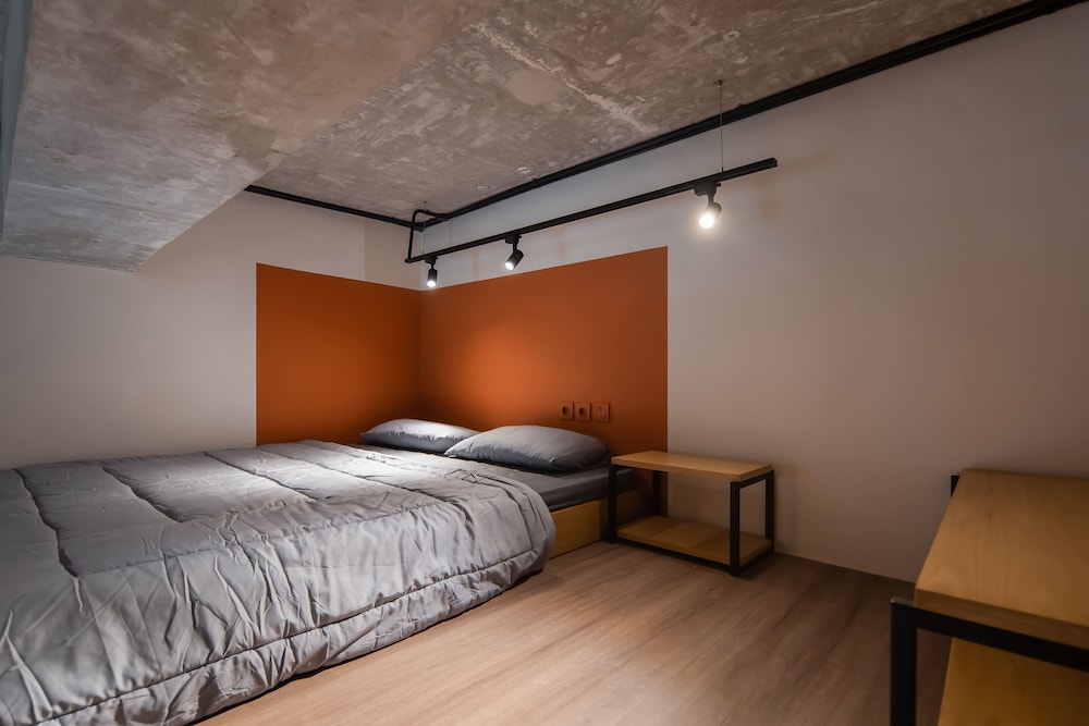 Premium Studio, City View