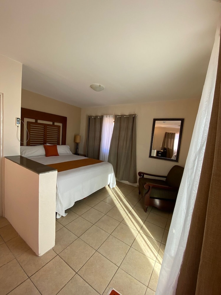 Triple Eco, 2nd Floor, Sea View