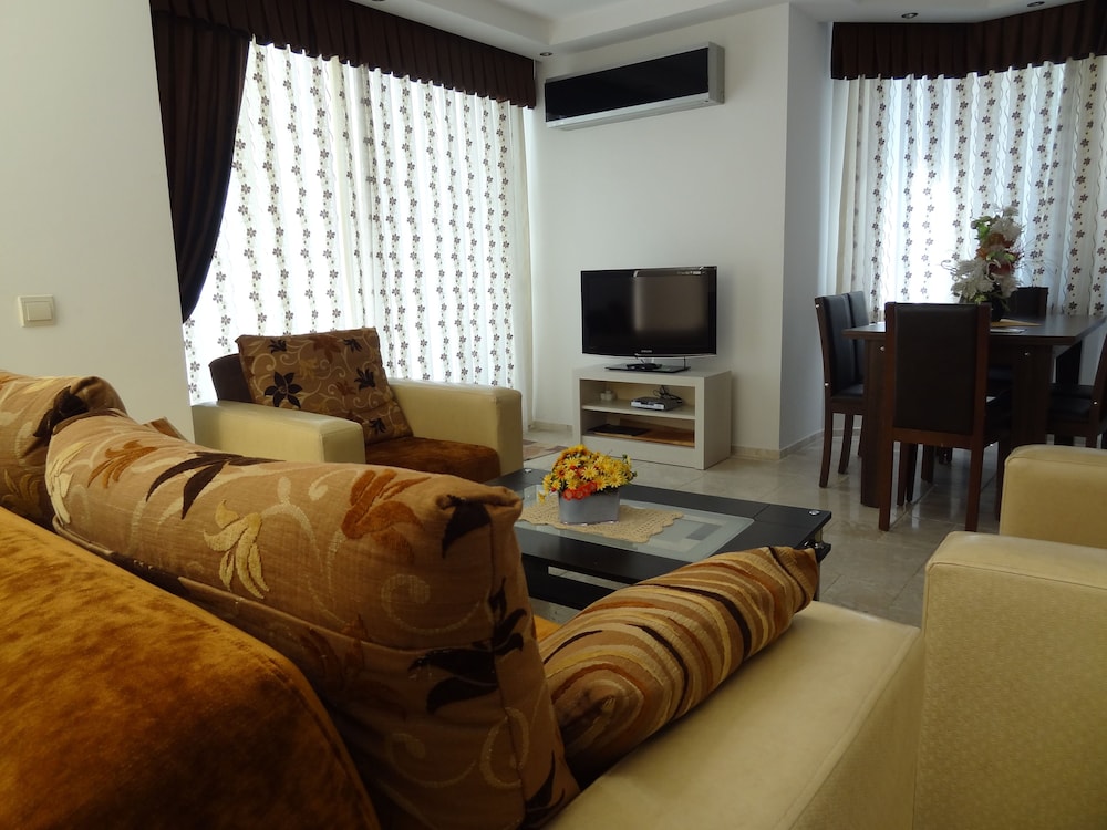 Villa photo 1