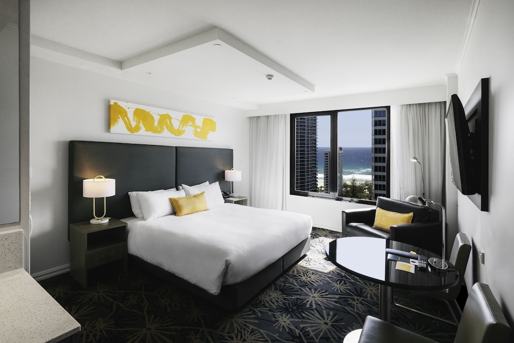 Premium Room, 1 King Bed, Ocean View - Photo 5