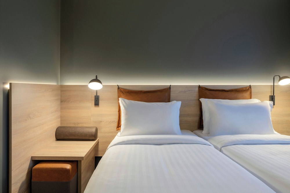 Room, 1 Twin Bed thumbnail 5