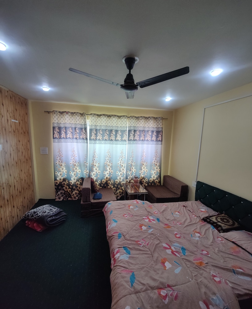 Classic Room, Non Smoking, River View photo 1