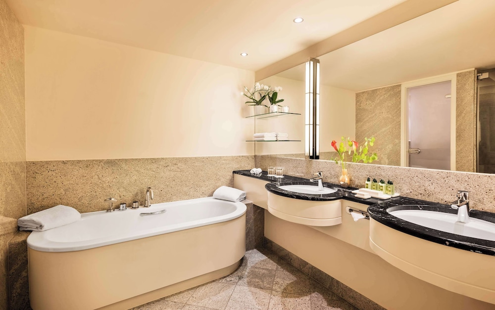 Penthouse (Suite) - Photo 8