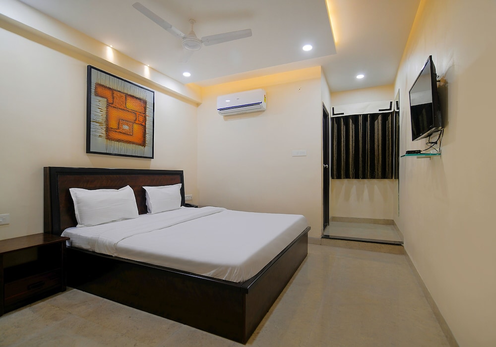 Executive Room - Photo 1