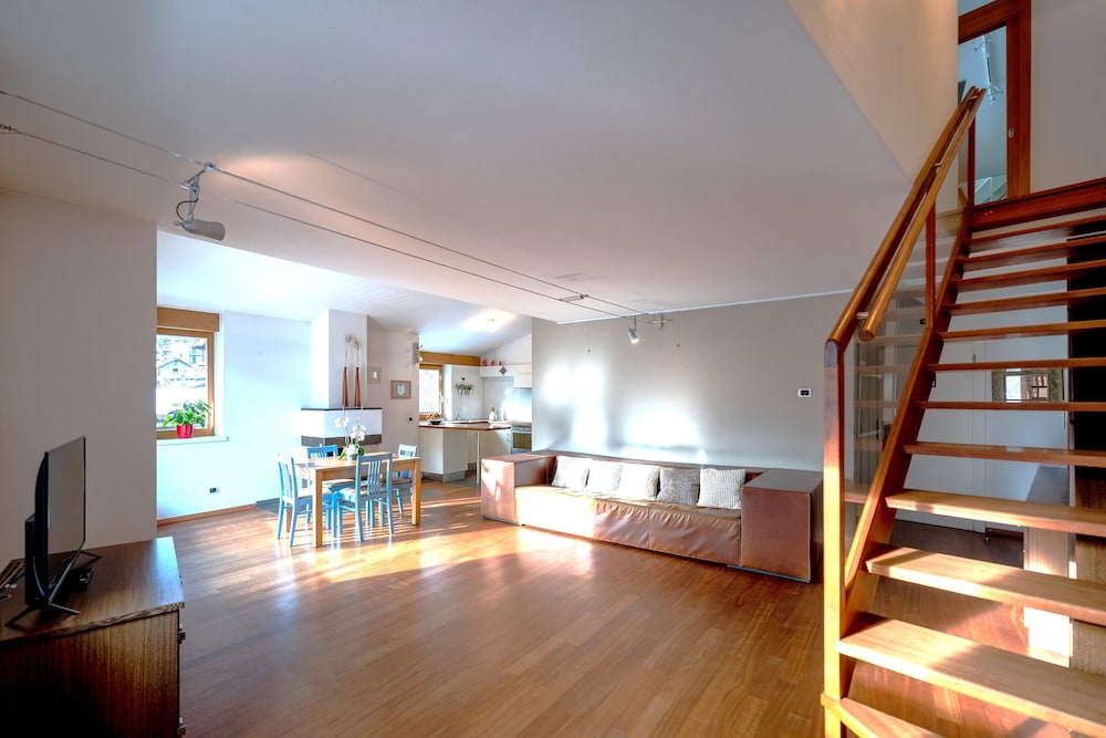 Premium Suite