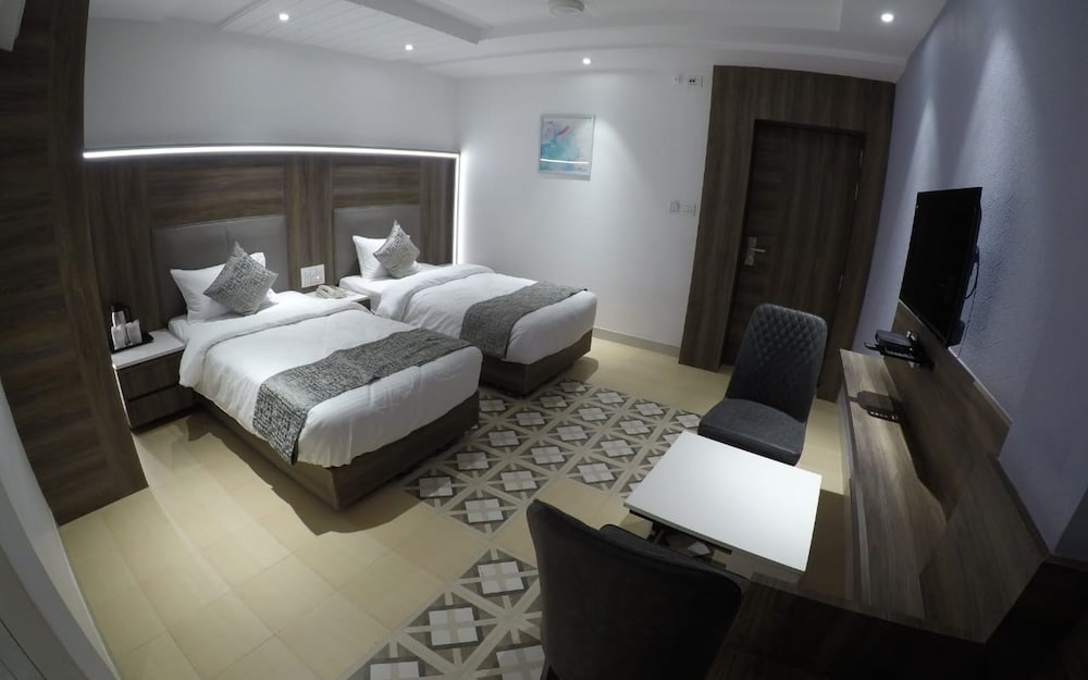 Executive Double or Twin Room photo 2