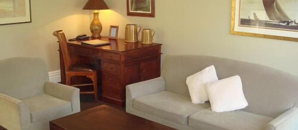 Park Suite - Ground Floor photo 2