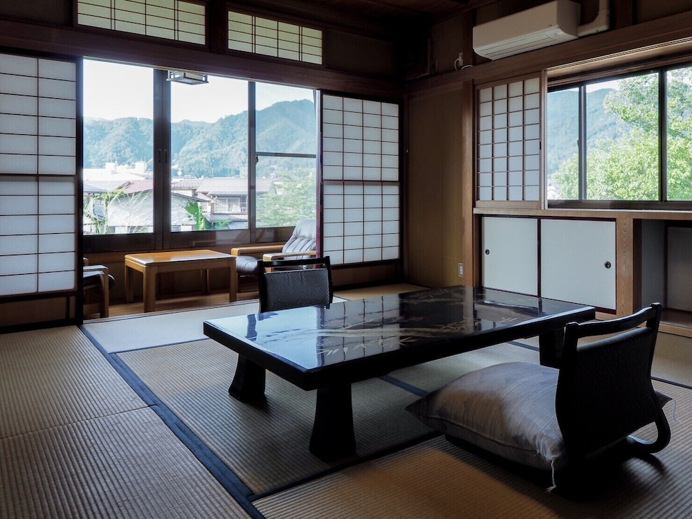 Sekirin (Only stairs, Japanese Style Room, River View)(6 years old and over)