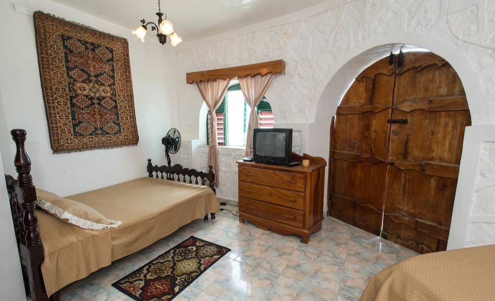 Deluxe Double Room, Multiple Beds, Accessible, Ocean View
