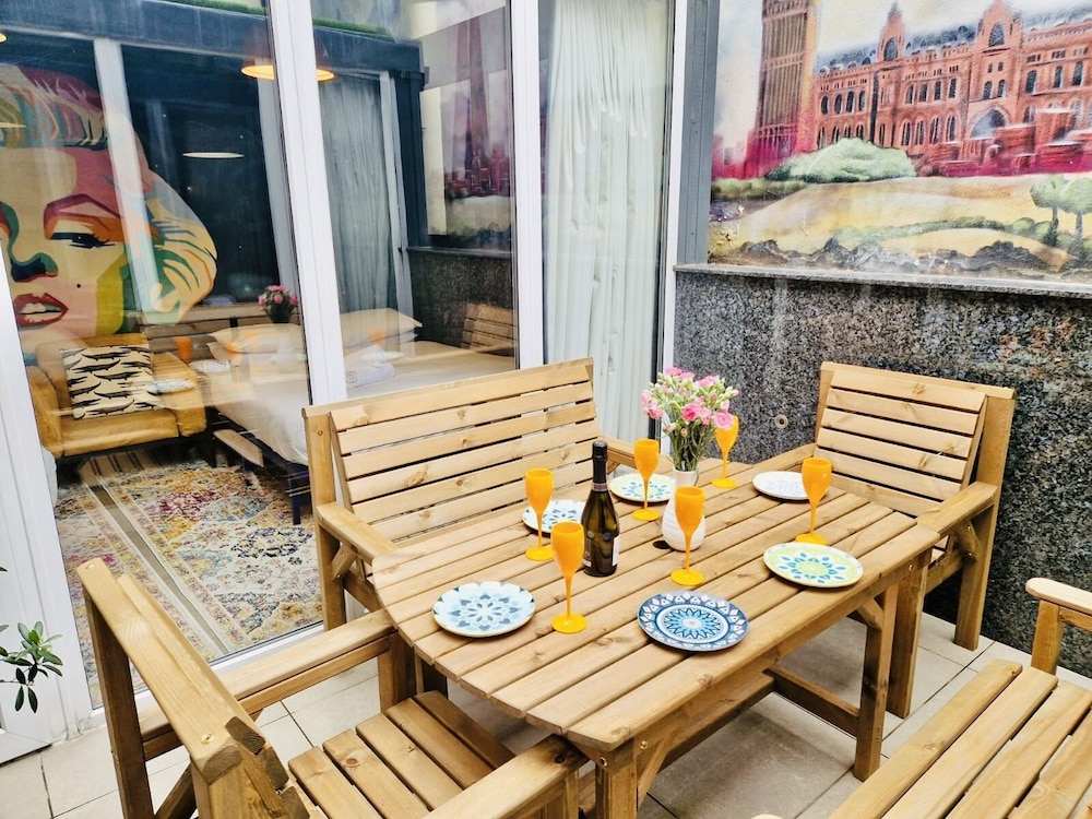 Superior Studio, Ensuite, Courtyard View